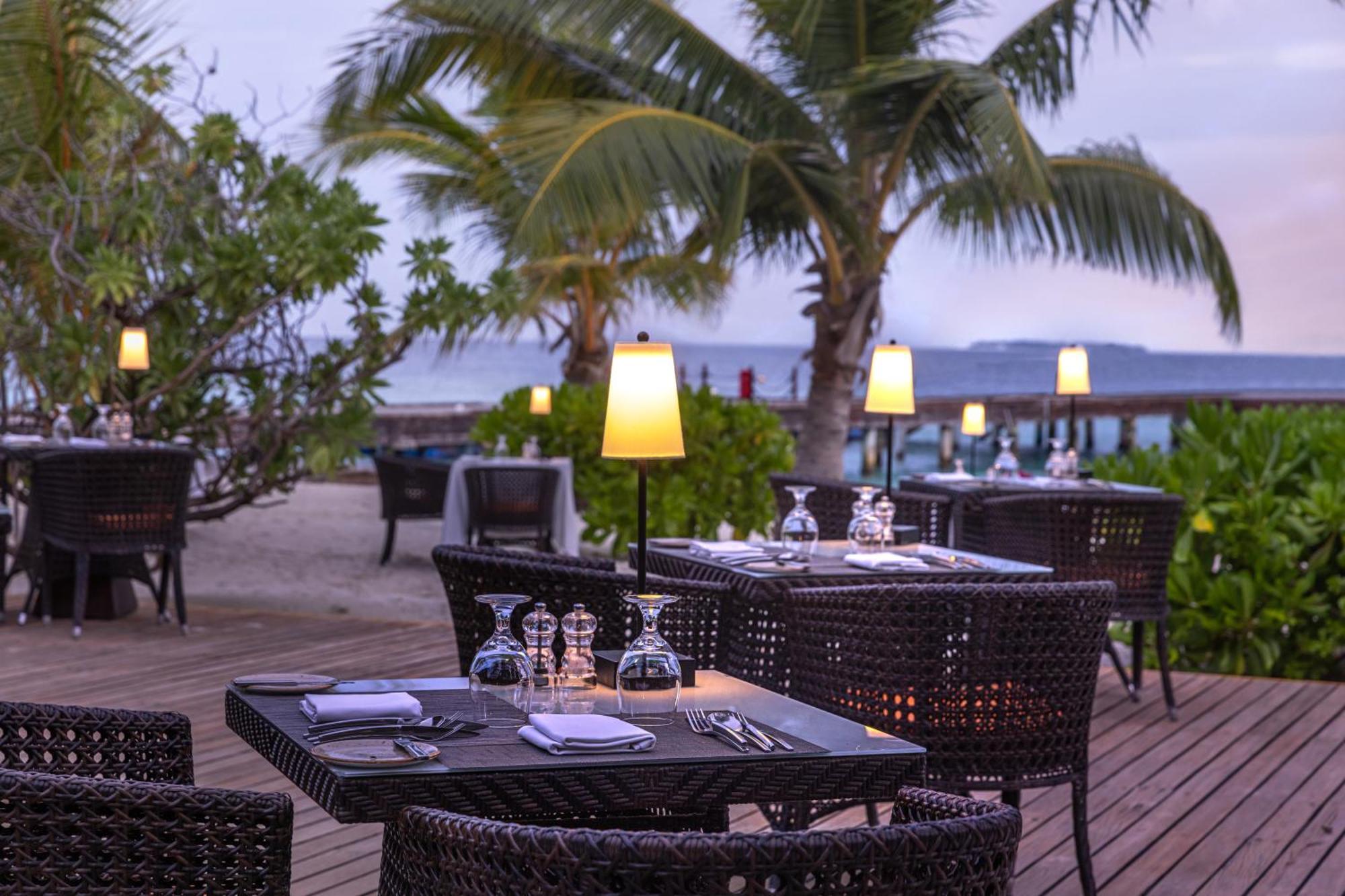 Adaaran Select Meedhupparu - Complimentary Stay For 1 Child For Stays Between April 2025 To September 2025 Meedhoo  Dış mekan fotoğraf
