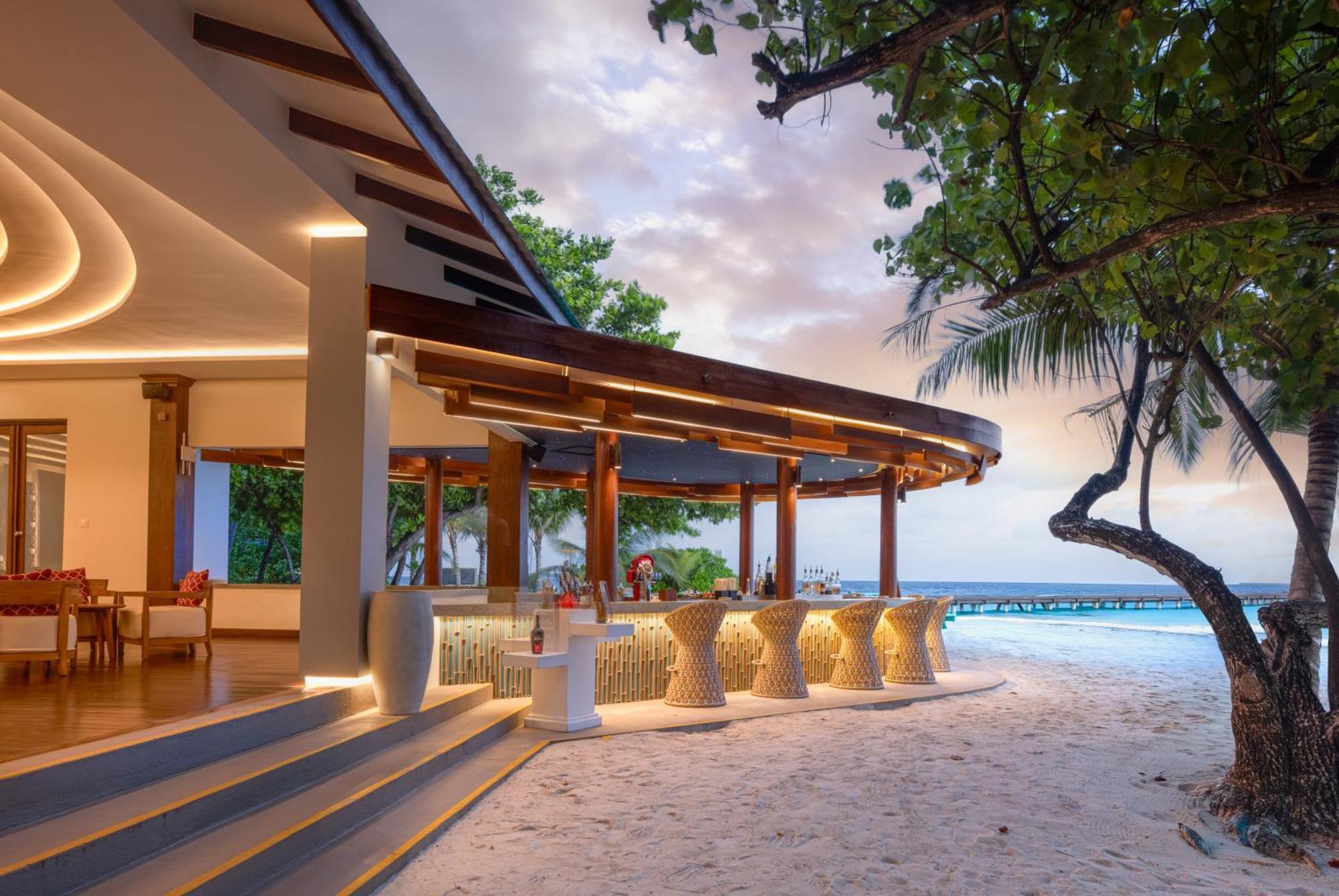 Adaaran Select Meedhupparu - Complimentary Stay For 1 Child For Stays Between April 2025 To September 2025 Meedhoo  Dış mekan fotoğraf