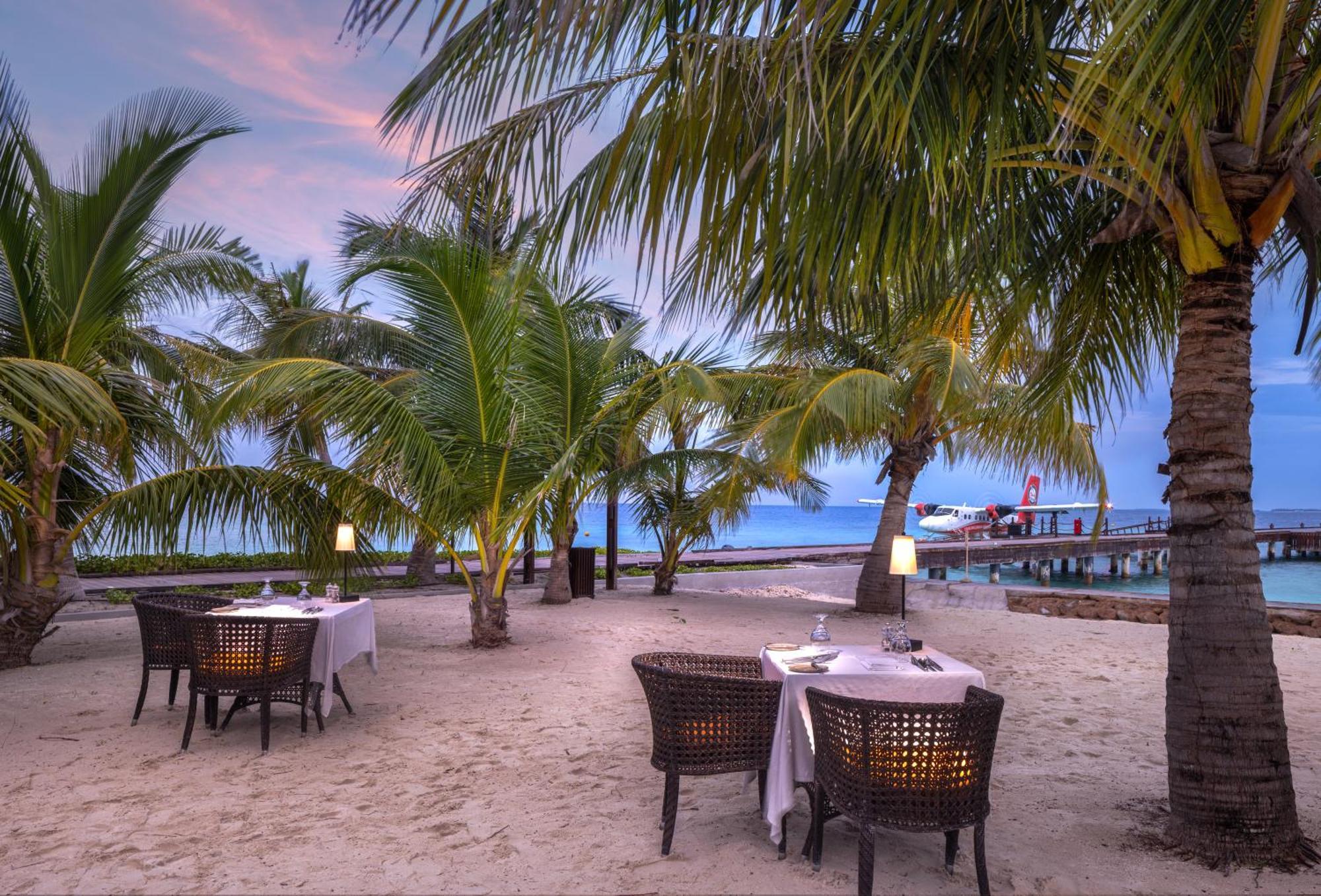 Adaaran Select Meedhupparu - Complimentary Stay For 1 Child For Stays Between April 2025 To September 2025 Meedhoo  Dış mekan fotoğraf
