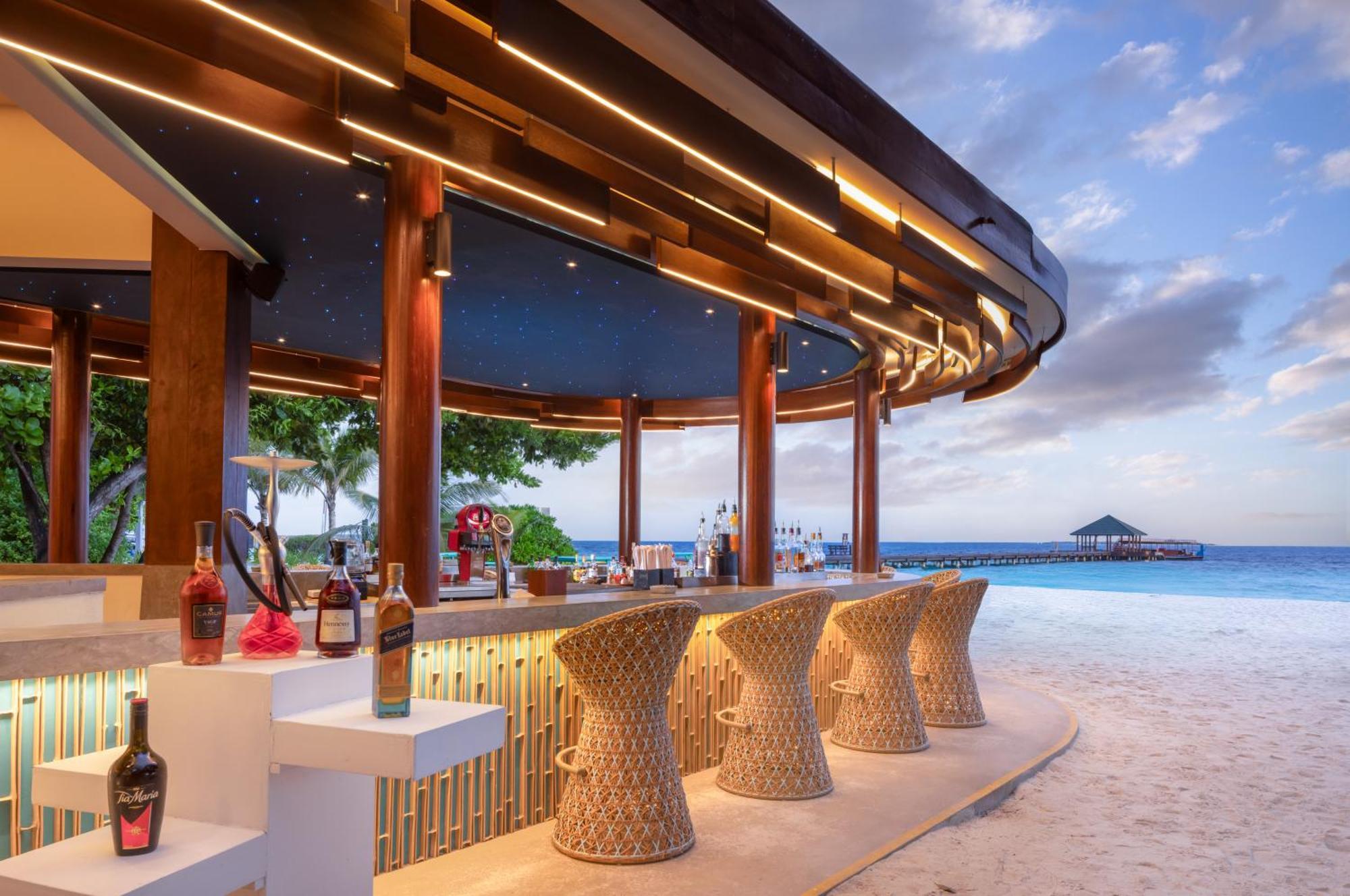 Adaaran Select Meedhupparu - Complimentary Stay For 1 Child For Stays Between April 2025 To September 2025 Meedhoo  Dış mekan fotoğraf