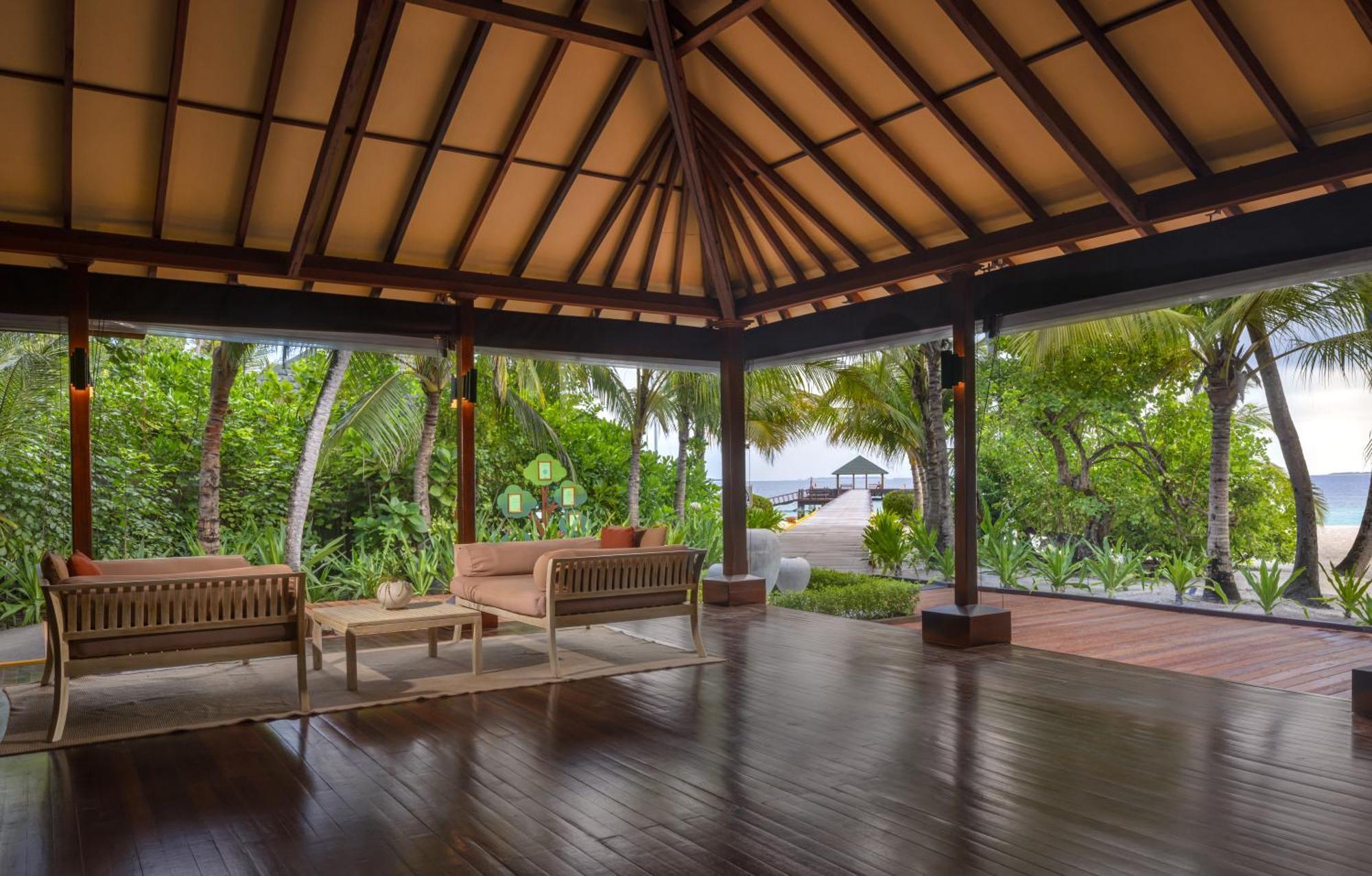 Adaaran Select Meedhupparu - Complimentary Stay For 1 Child For Stays Between April 2025 To September 2025 Meedhoo  Dış mekan fotoğraf