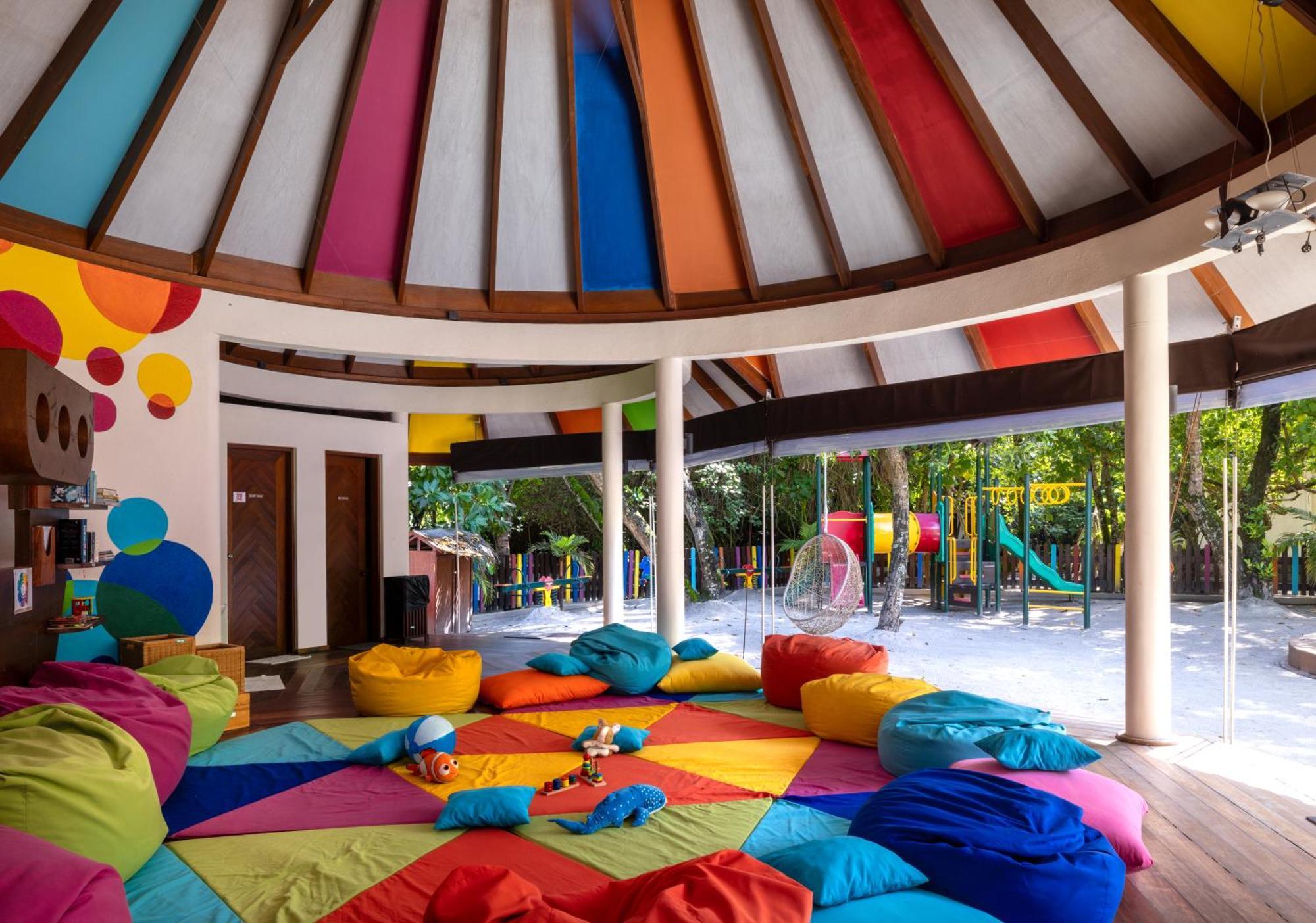 Adaaran Select Meedhupparu - Complimentary Stay For 1 Child For Stays Between April 2025 To September 2025 Meedhoo  Dış mekan fotoğraf