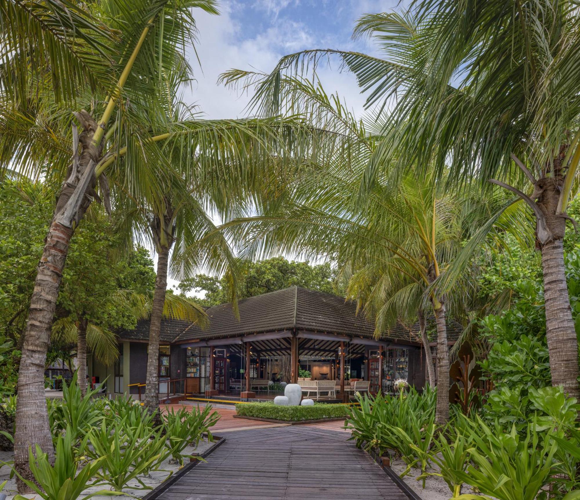 Adaaran Select Meedhupparu - Complimentary Stay For 1 Child For Stays Between April 2025 To September 2025 Meedhoo  Dış mekan fotoğraf